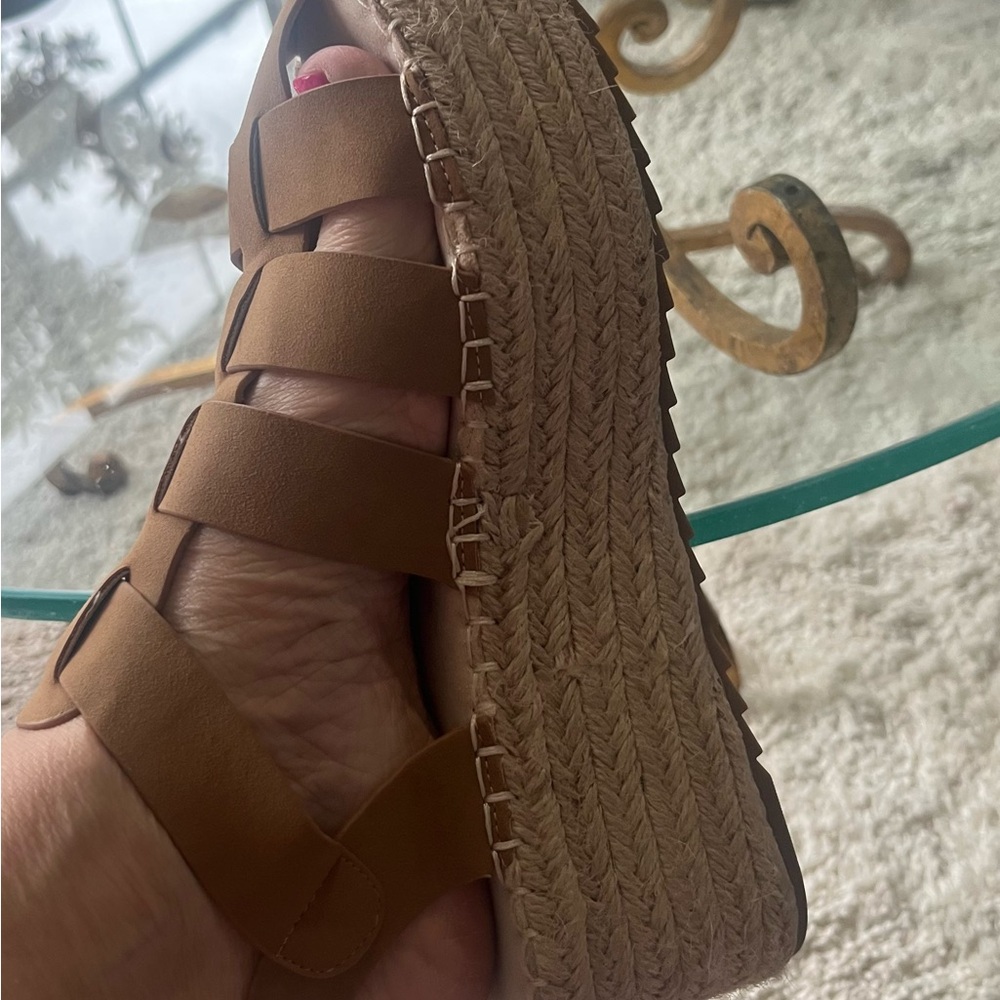 Pifia Tan Espadrille Shoes with Woven Design sz 7 - Picture 4 of 5